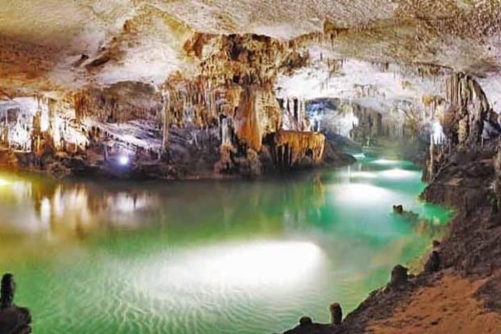 Iberische Schinkenverkostungstour ab Sevilla mit der Höhle von Aracena — Foto 4