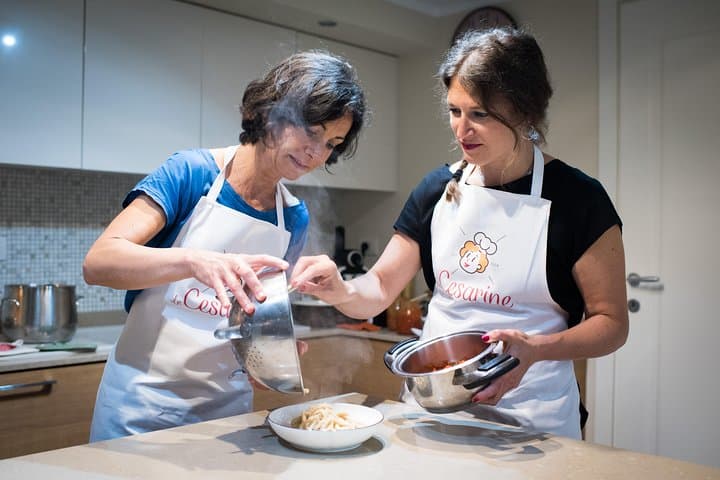 Kochkurs zu Hause in Turin und Mahlzeit mit einem Einheimischen — Foto 2