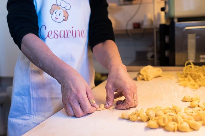 Cours de pâtes privé et repas chez un habitant à Bologne — photo 4