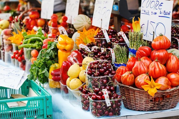 Cesarine: Kleine Gruppenmarkt Tour und Dinner-Erlebnis in Verona