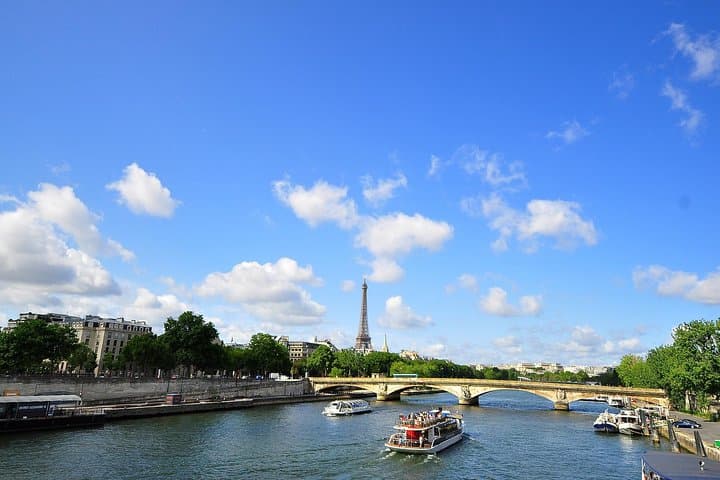 Seine-Flusskreuzfahrt &amp; Französisches Crêpe-Verkosten am Eiffelturm — Foto 3