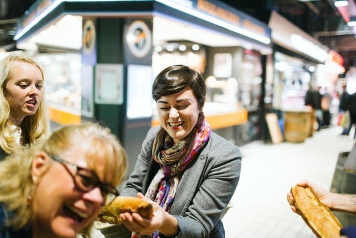 Tour di Degustazione al Mercato Victor Hugo di Tolosa per Piccoli Gruppi — foto 4