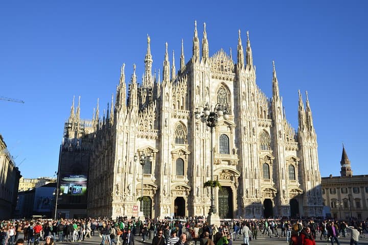 Milan : Visite guidée du Duomo et du musée La Scala sans file d'attente
