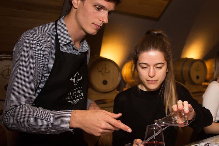 Stellen Sie Ihre eigene Flasche Wein in einem königlichen Weinkeller in Paris her — Foto 5