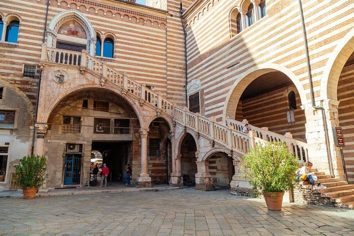 Private Tour von Verona: Highlights und versteckte Schätze — Foto 3