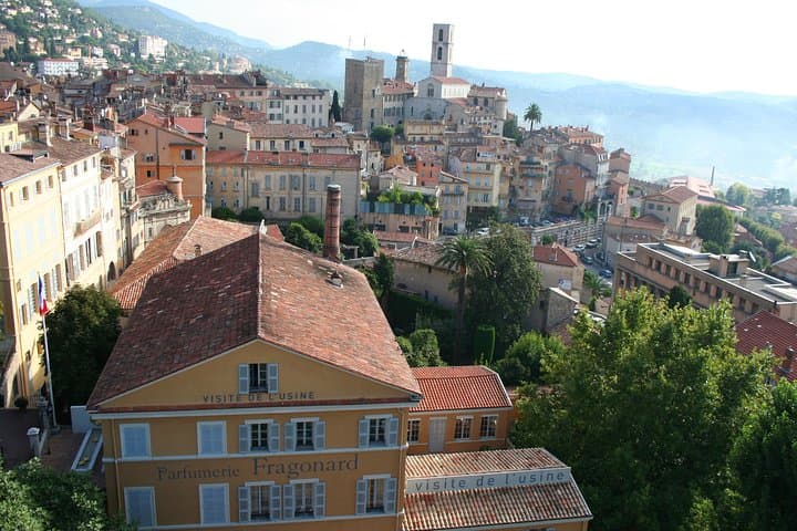 Escursione nel Countryside della Provenza con visita alla profumeria di Grasse da Nizza — foto 4