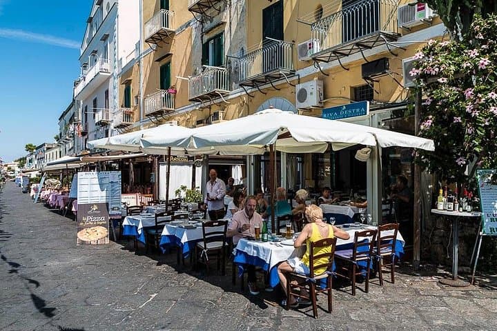 Excursion d'une journée sur l'île d'Ischia depuis Naples — photo 3