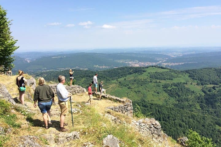 Tour di un giorno a Montségur e Mirepoix. Tour privato da Tolosa.