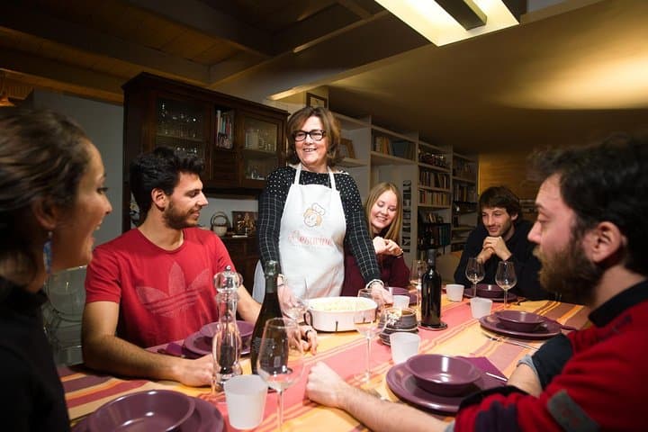 Cesarine: Cena y Demostración de Cocina en la Casa de un Local en Bolonia — foto 5