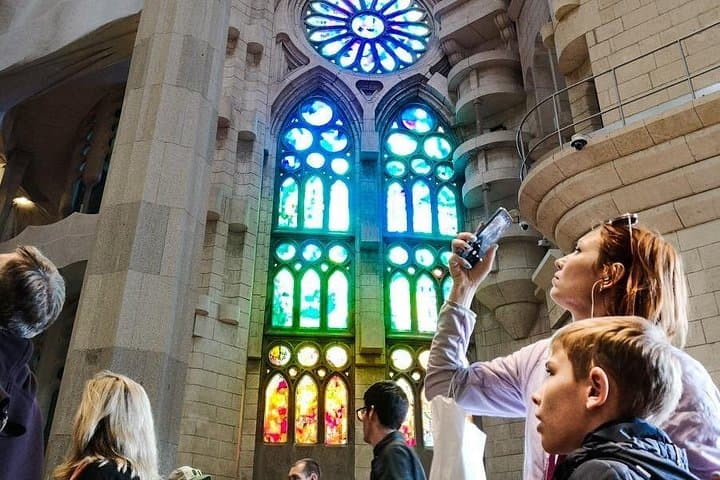 Sagrada Familia & Gaudi Tour Privat oder Kleingruppe — Foto 3