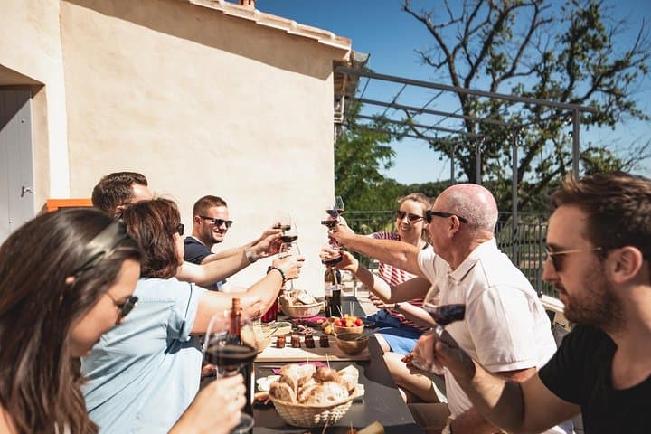 Tour en bicicleta eléctrica por Saint-Emilion con catas de vino y almuerzo — foto 1