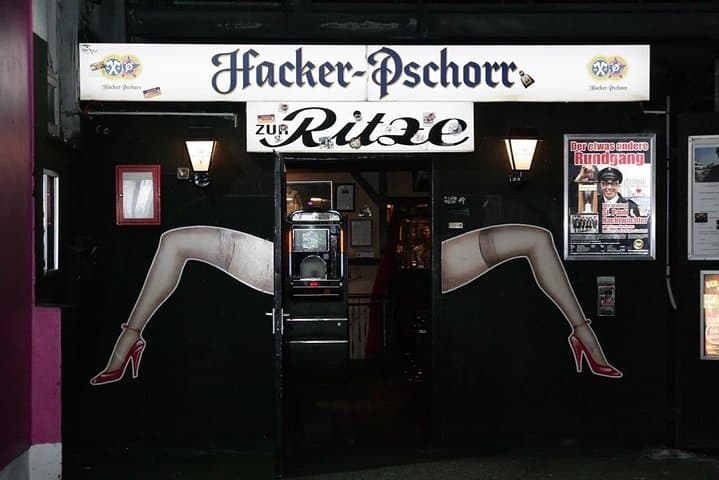 Hamburg St. Pauli und Rotlichtviertel Private Walking Tour — Foto 3