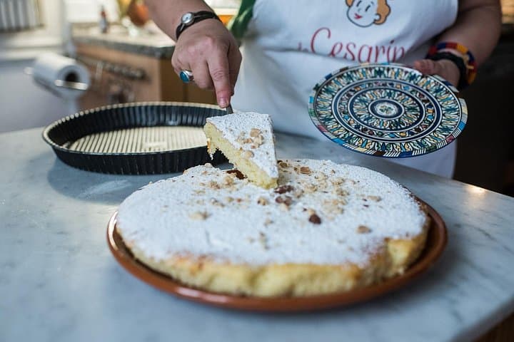 Essen & Genießen bei einer Kochdemonstration im Zuhause eines Einheimischen in Pisa — Foto 5