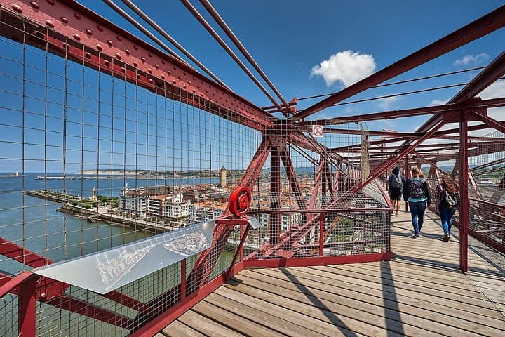 Ponte di Vizcaya, Gaztelugatxe e degustazione di vini da Bilbao — foto 2
