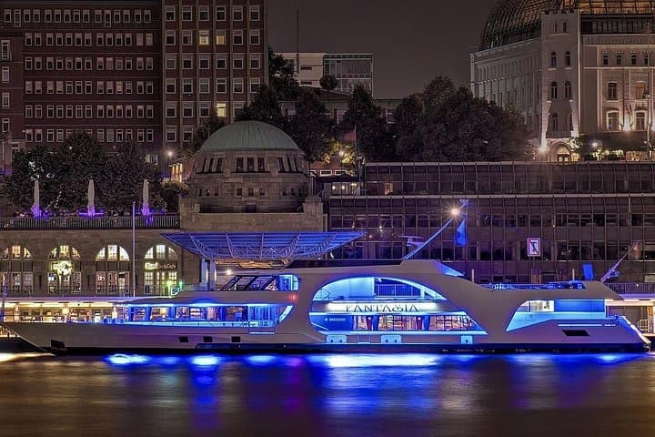 Crucero Nocturno de Luz en Hamburgo de 90 minutos – Speicherstadt y Puerto — foto 3