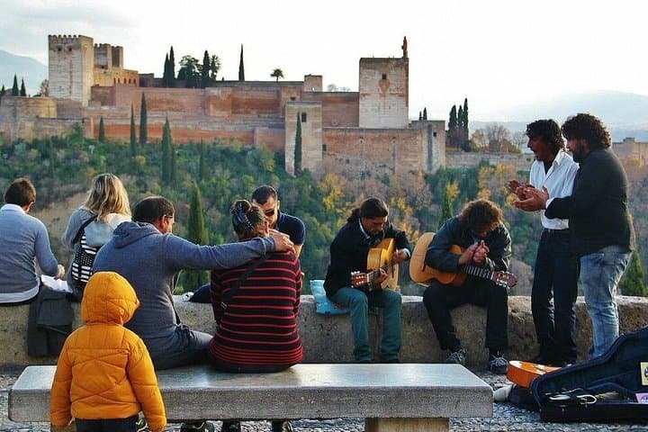Tour Privado del Patrimonio de Granada en Albaicín, Sacromonte y Sagrario — foto 5