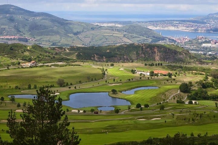 Experiencia Básica de Golf en Bilbao de 3 Días