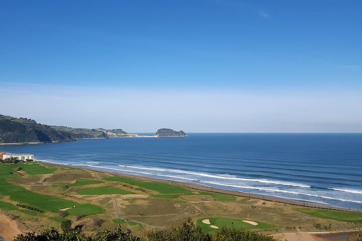 Tour Privado de Transferencia de San Sebastián a Bilbao a lo largo de la Costa Vasca — foto 3