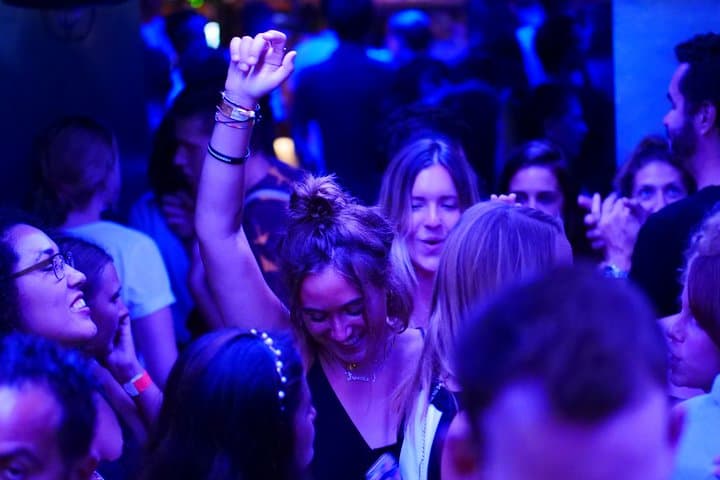 Festa del Bar Crawl sulla Riviera, Luogo Sconosciuto — foto 3