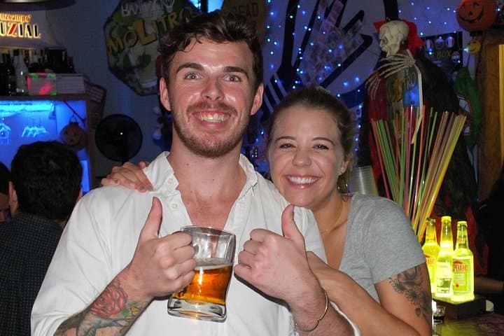 Malaga Nachtleben Pub Crawl Tour mit Getränken und Clubeintritt — Foto 3