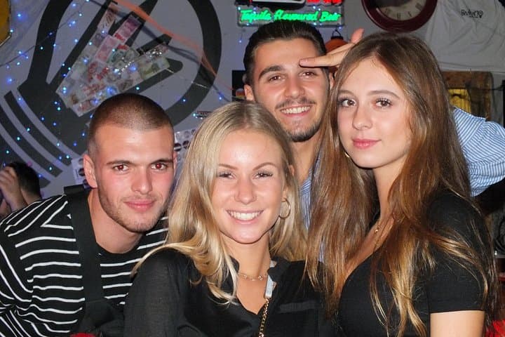 Malaga Nachtleben Pub Crawl Tour mit Getränken und Clubeintritt — Foto 5