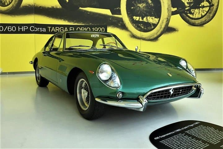 Musei Ferrari e Enzo Ferrari, Tour della Fabbrica e Museo Lamborghini — foto 3