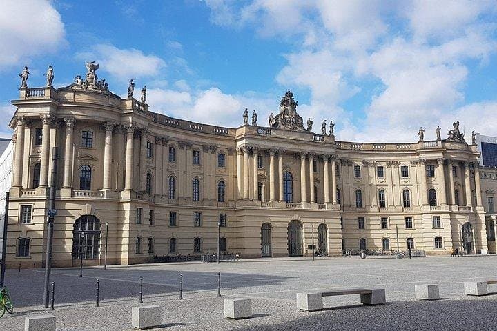 Berlín en un día – tour diario con un guía experto — foto 2