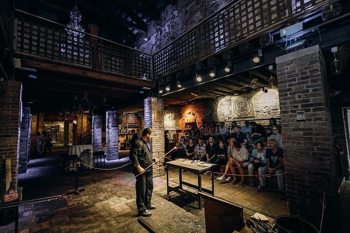 Tour in barca delle isole di Murano e Burano con fabbrica di vetro e cantina di St Erasmo — foto 4