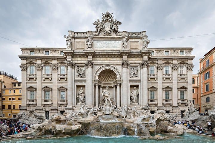 Roma: Tour Guidato del Distretto della Fontana di Trevi e della Domus Sotterranea