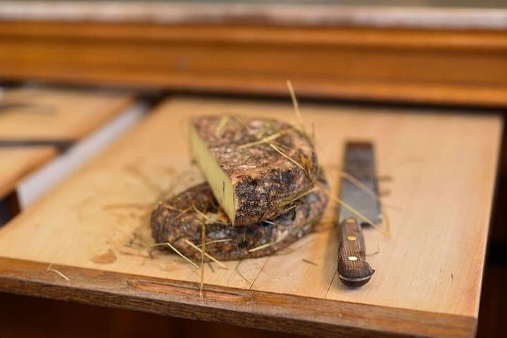 Atelier de fabrication de beurre et de fromage avec dégustation de vin et de fromage — photo 4