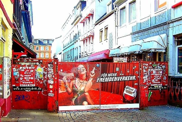 Englische Reeperbahn Tour – Erleben Sie Hamburgs sündige Seite — Foto 2