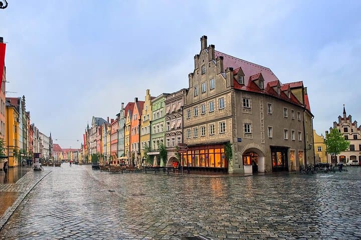 Flughafentransfer: München zum Flughafen München MUC mit Luxus-Van — Foto 4