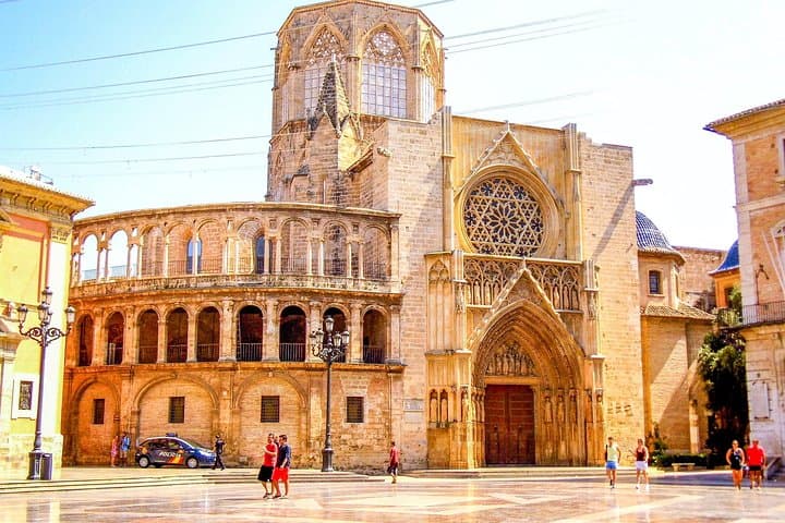 Esplora l'arte e la cultura di Valencia con un locale — foto 3