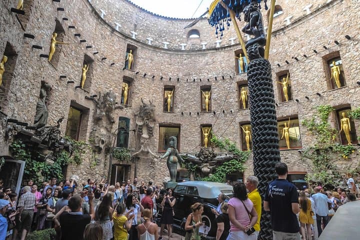 Tour en grupo reducido por el Museo Dalí, Casa y Cadaqués desde Barcelona — foto 4