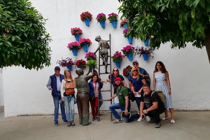 Cordoba & Carmona mit Mezquita, Synagoge & Patios ab Sevilla — Foto 2