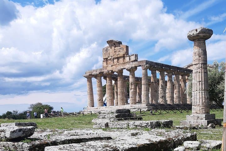 De l'Amalfi : Temples de Paestum, Ferme de Mozzarella, Déjeuner Dégustation de Vins — photo 2