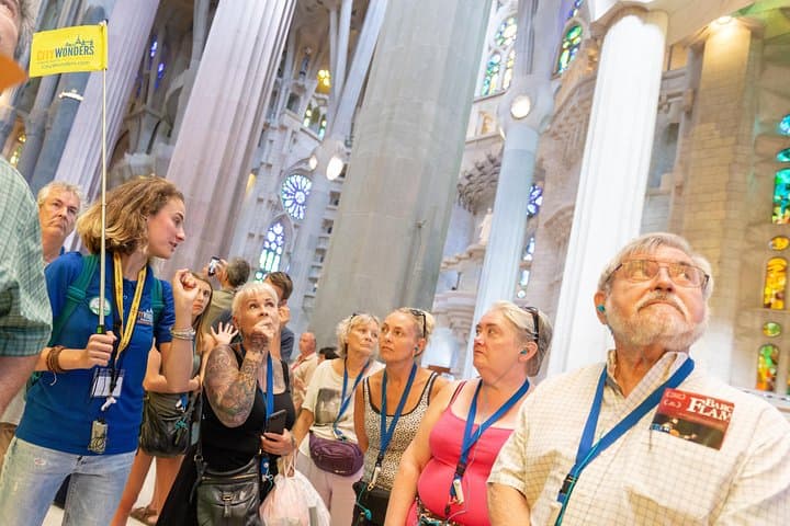 Sagrada Familia Guided Tour with Skip The Line Access — photo 5