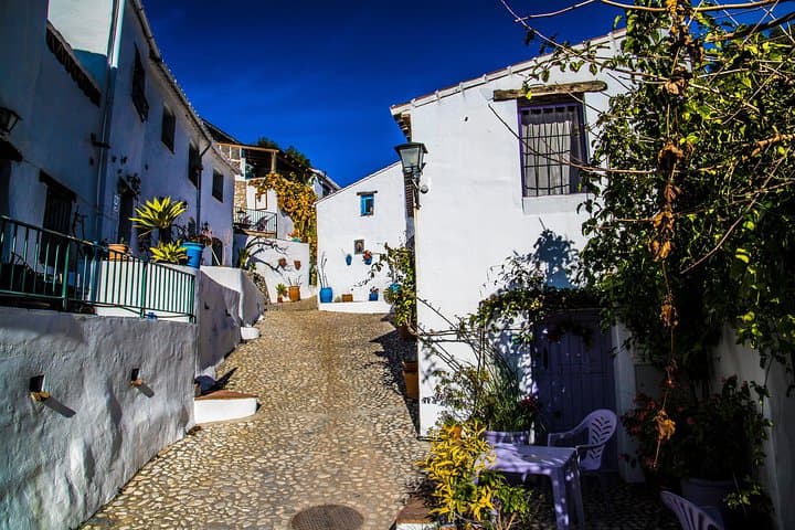 Nerja (Pueblo) + Frigiliana & El Acebuchal - Semi-Privato