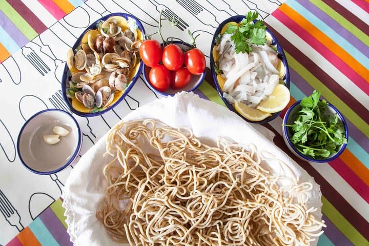 Cours de cuisine à domicile et repas avec un local à Praiano — photo 4