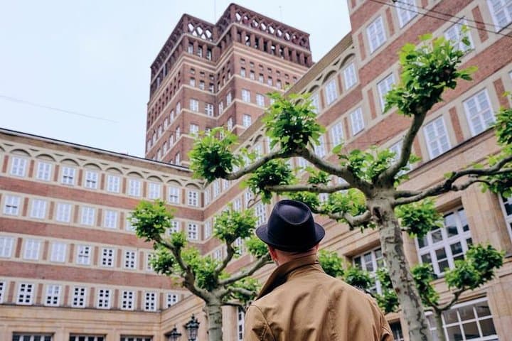 Paseo por los Íconos Arquitectónicos en Düsseldorf