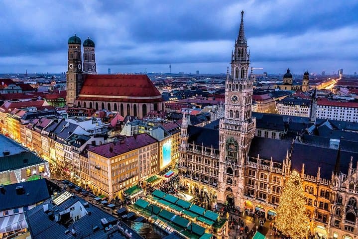 Flughafentransfer: München zum Flughafen München MUC mit Luxus-Van — Foto 5