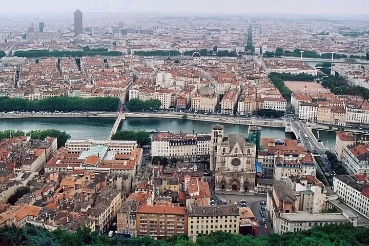 Trasferimento Privato: Porto di LIONE all'Aeroporto di Lione LYS in Auto Berlina — foto 5