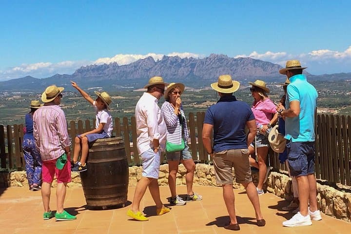 Privater Tagesausflug zu Montserrat & Penedes Weingut — Foto 5