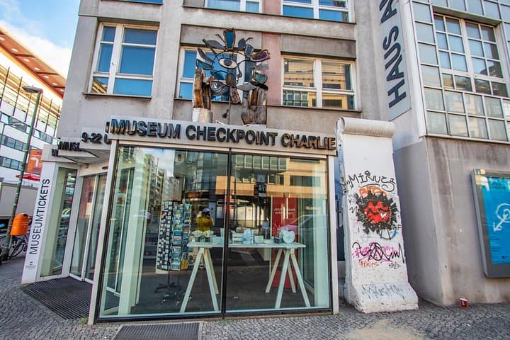 Tour Privado Local de la Historia de Berlín — foto 3