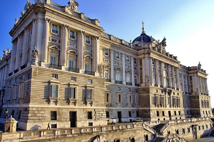 Tour Guidato del Palazzo Reale in Piccolo Gruppo con Biglietti — foto 3