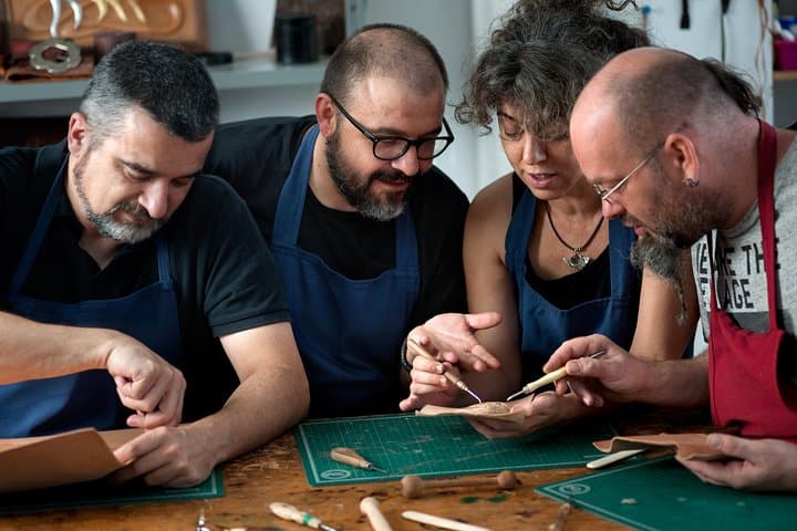 Laboratorio di Pelletteria nel Rastro di Madrid — foto 2