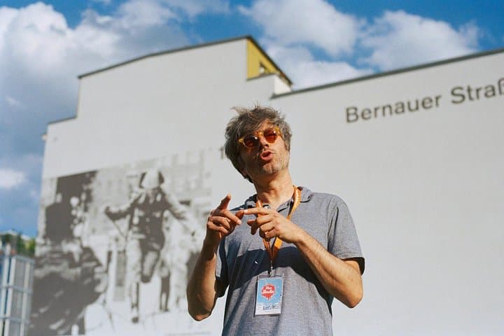 Kleingruppen-Walking-Tour durch Ostberlin mit einem französischen Guide — Foto 3