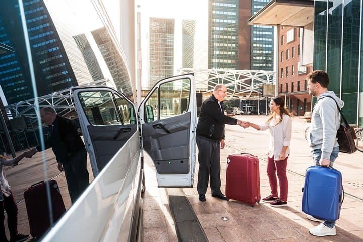 Transfert privé de départ des hôtels d'Amalfi vers l'aéroport de Naples — photo 4