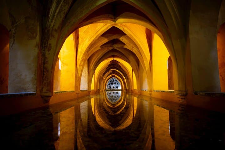 Alcázar de Sevilla: Tour Premium Guiado con Entrada Prioritaria — foto 3