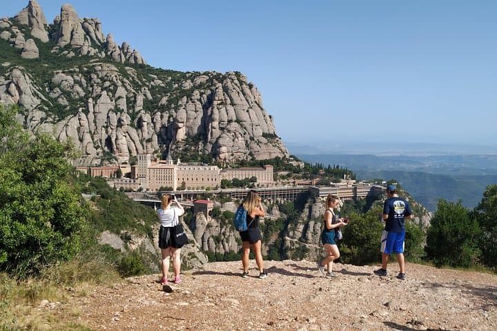 Expérience de randonnée à Montserrat et Monastère — photo 4